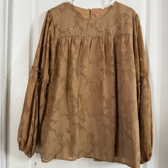 Tops - Unbranded Women’s Tan Balloon Sleeve Boho Blouse XL. MH-111